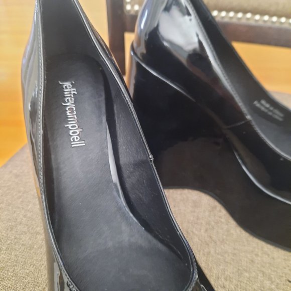 Jeffrey Campbell Yazmin Wedge Platform Shoe in Black Patent, Size 7 - Picture 5 of 8